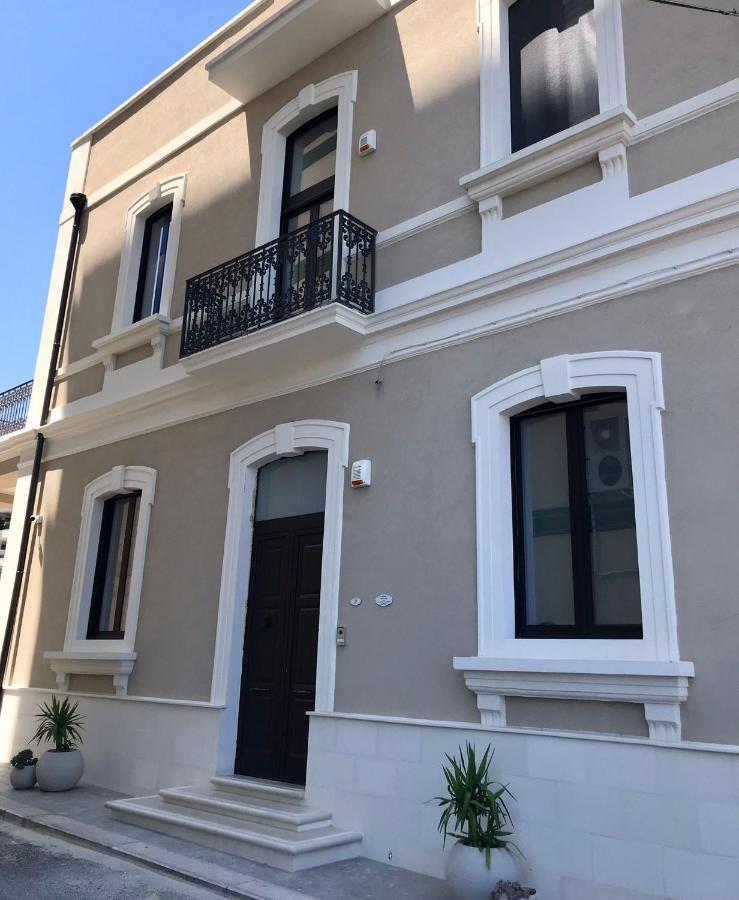 Villa Di Giulio Suite Brindisi Exterior foto